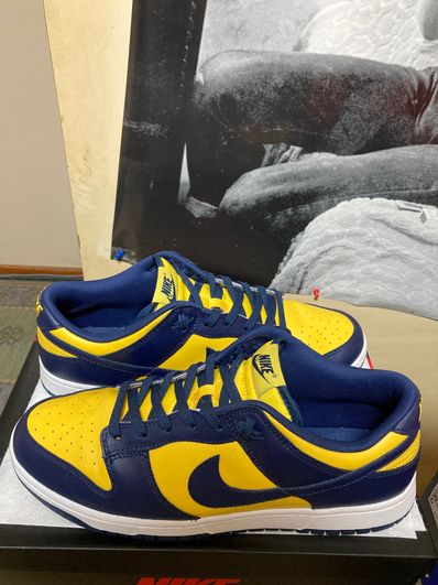 Nike Dunk Low "Michigan"