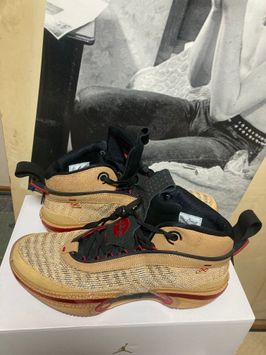 八村塁 × ナイキ エアジョーダン36 "トワイン/ジムレッド"