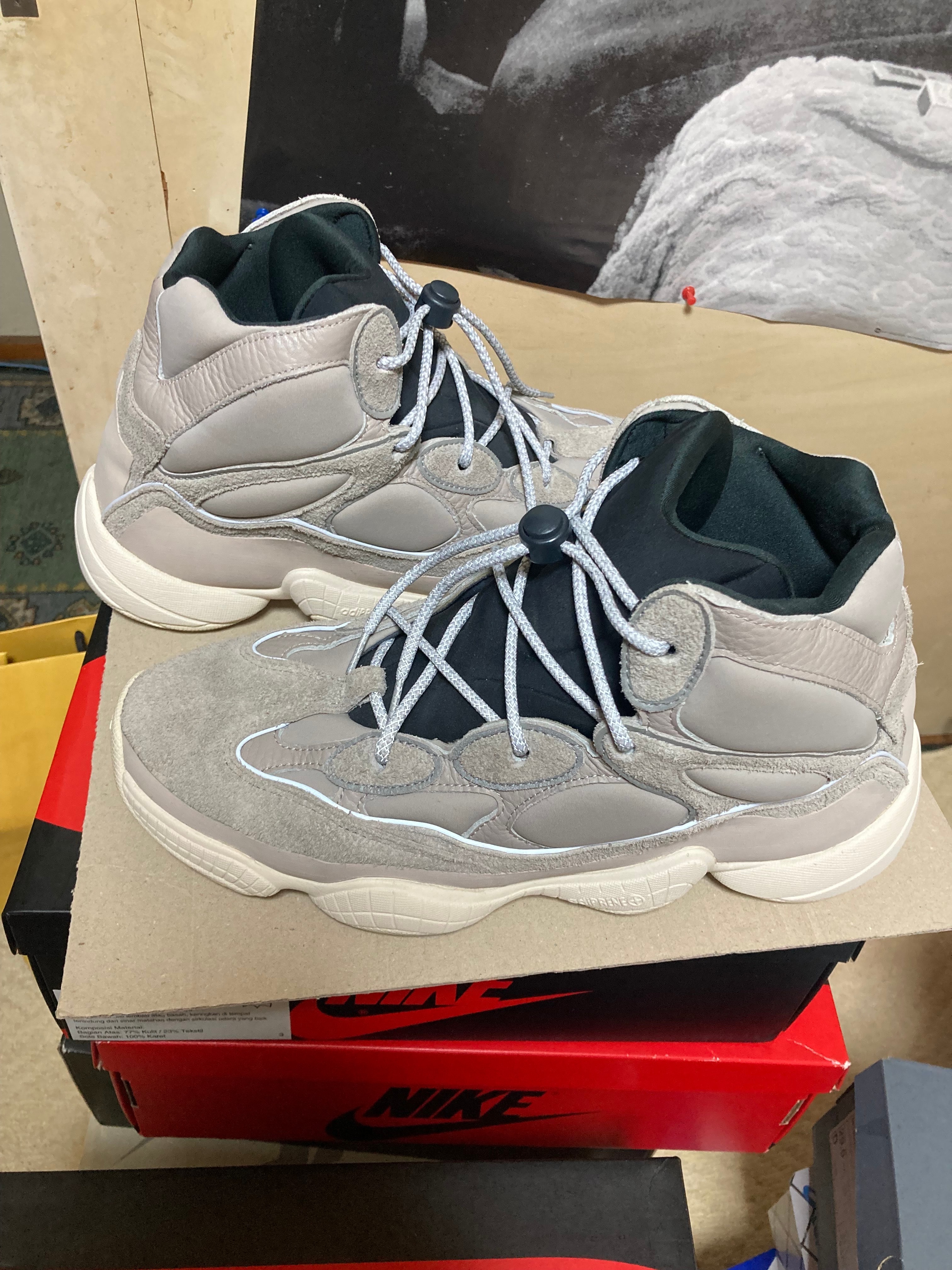 adidas Yeezy 500 High "Mist Stone"