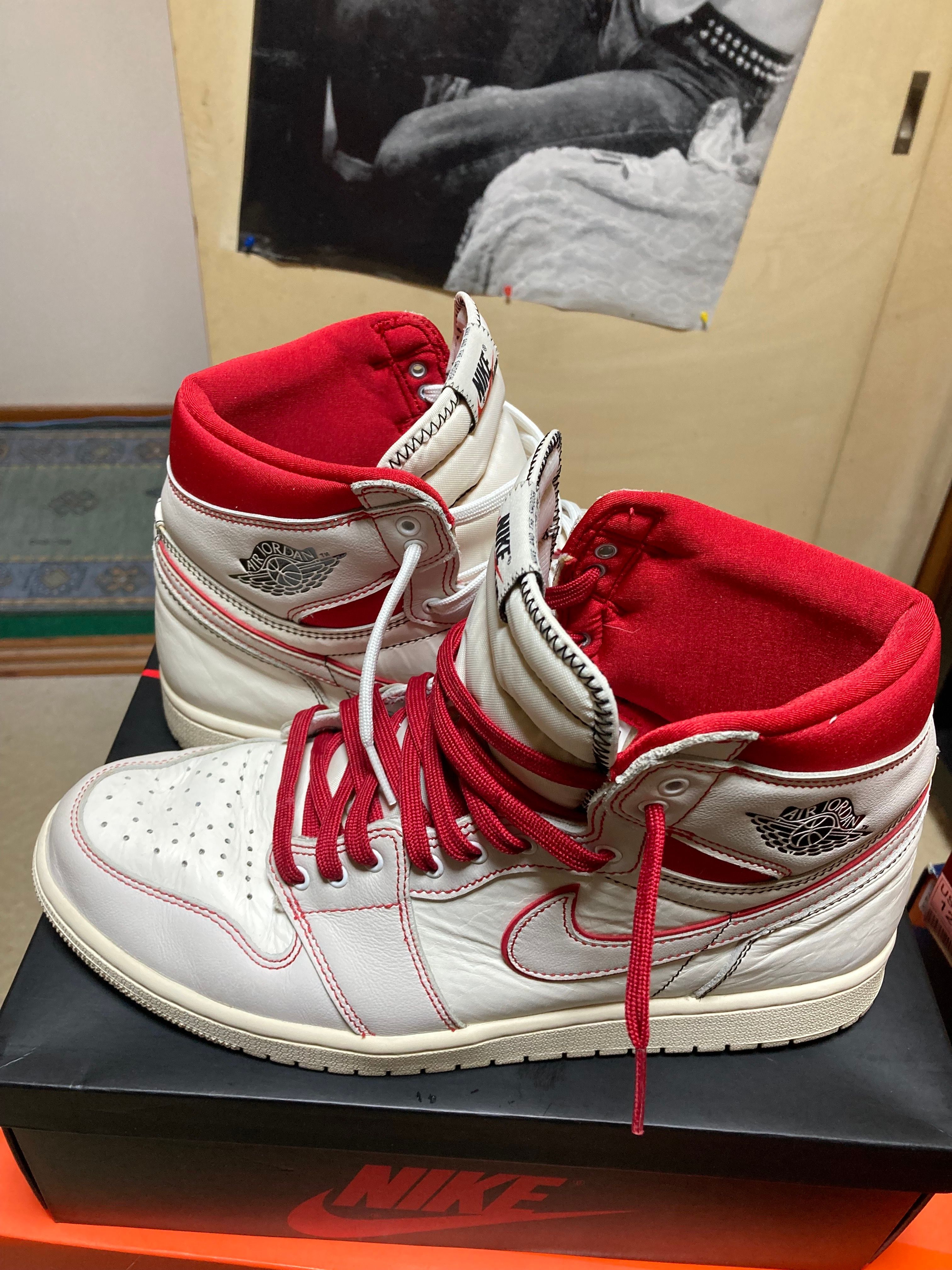 Nike Air Jordan 1 Retro High OG "Sail/University Red"