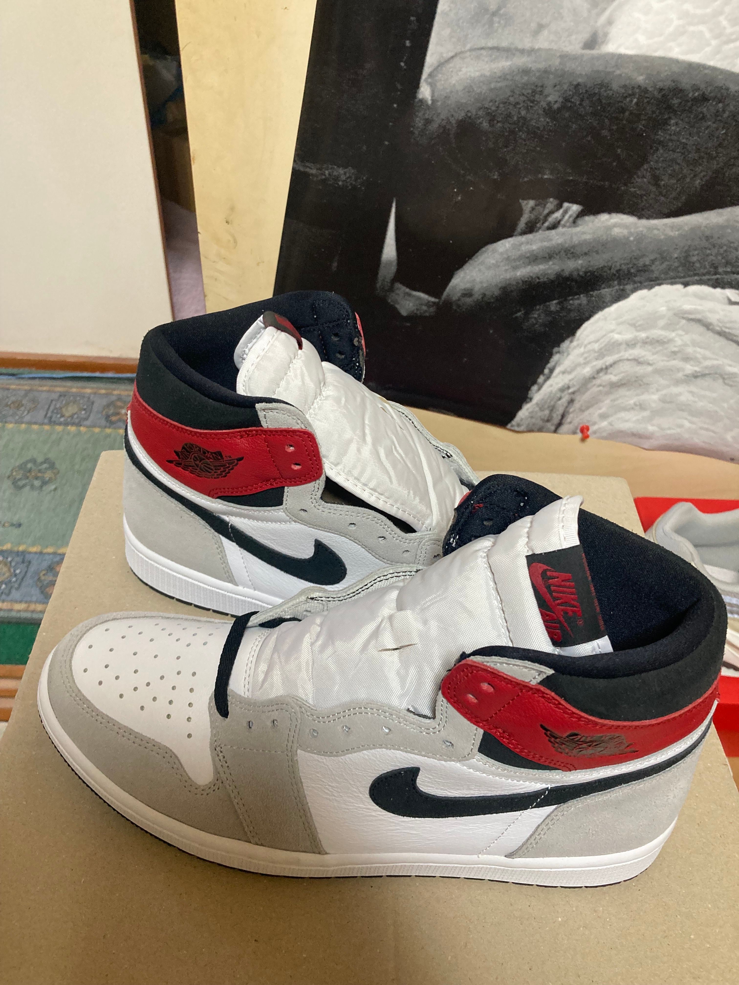 Nike Air Jordan 1 High OG "White/Black/Light Smoke Grey"