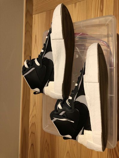 sacai × NIKE BLAZER MID "BLACK/WOLF GREY/WHITE"