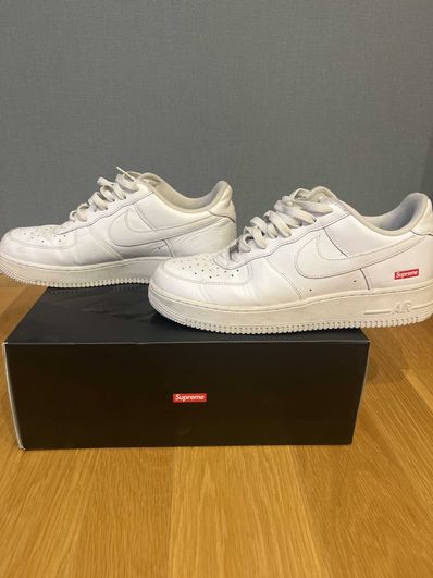Supreme × Nike Air Force 1 Low "White"