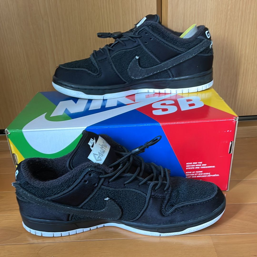 Gnarhunters × Nike SB Dunk Low "Black/White"