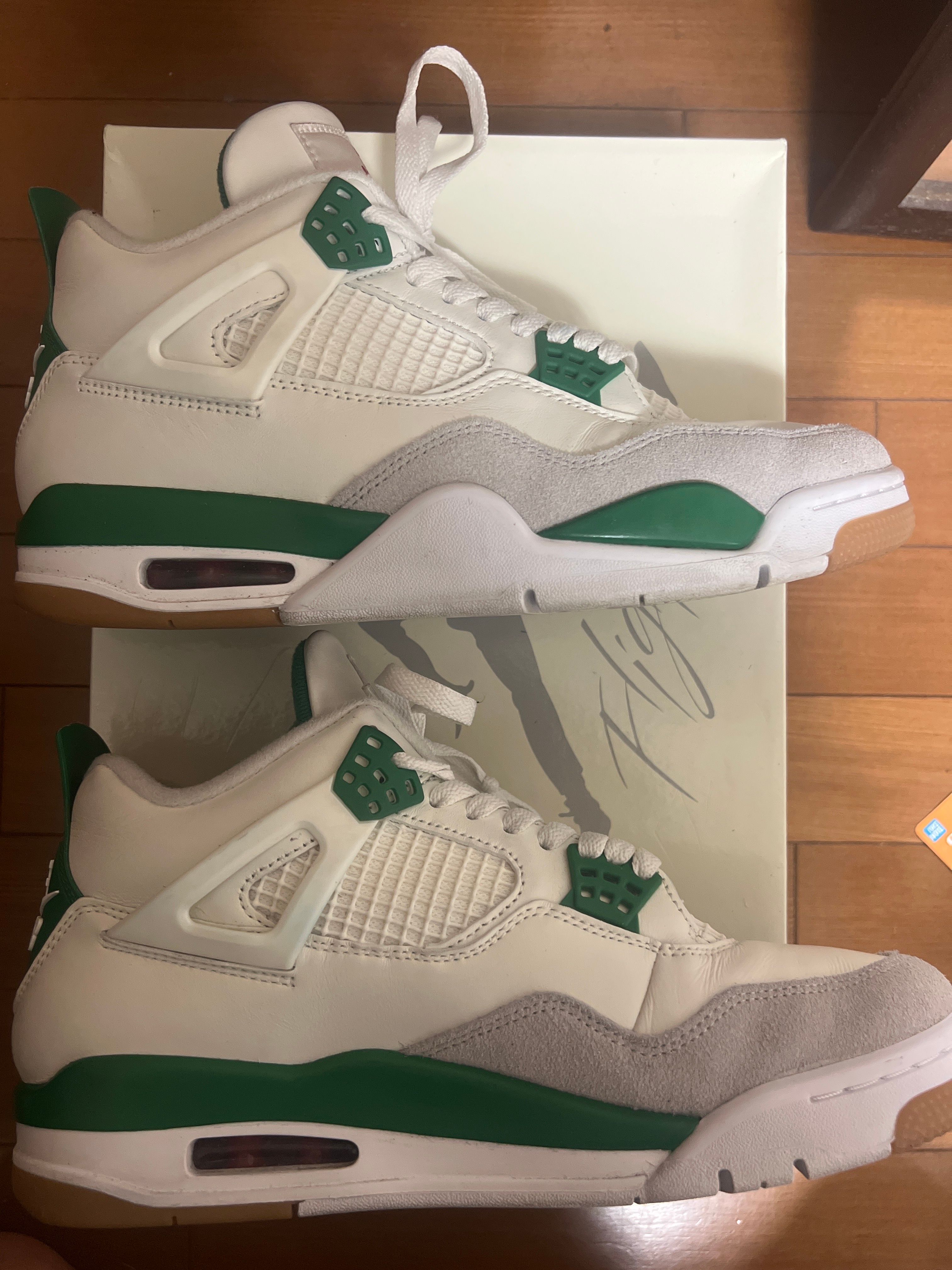 Nike SB × Air Jordan 4 Retro SP "Pine Green"