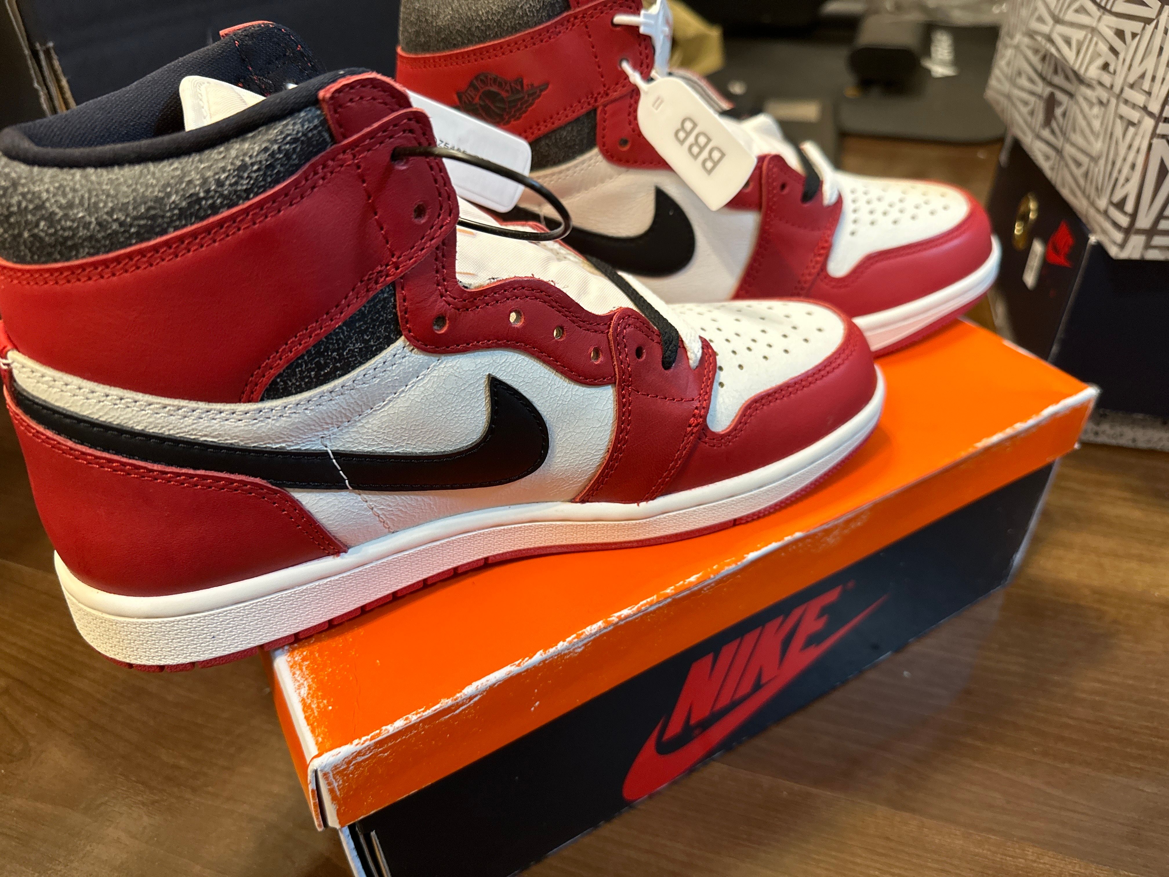 Nike Air Jordan 1 High OG "Lost & Found/Chicago"
