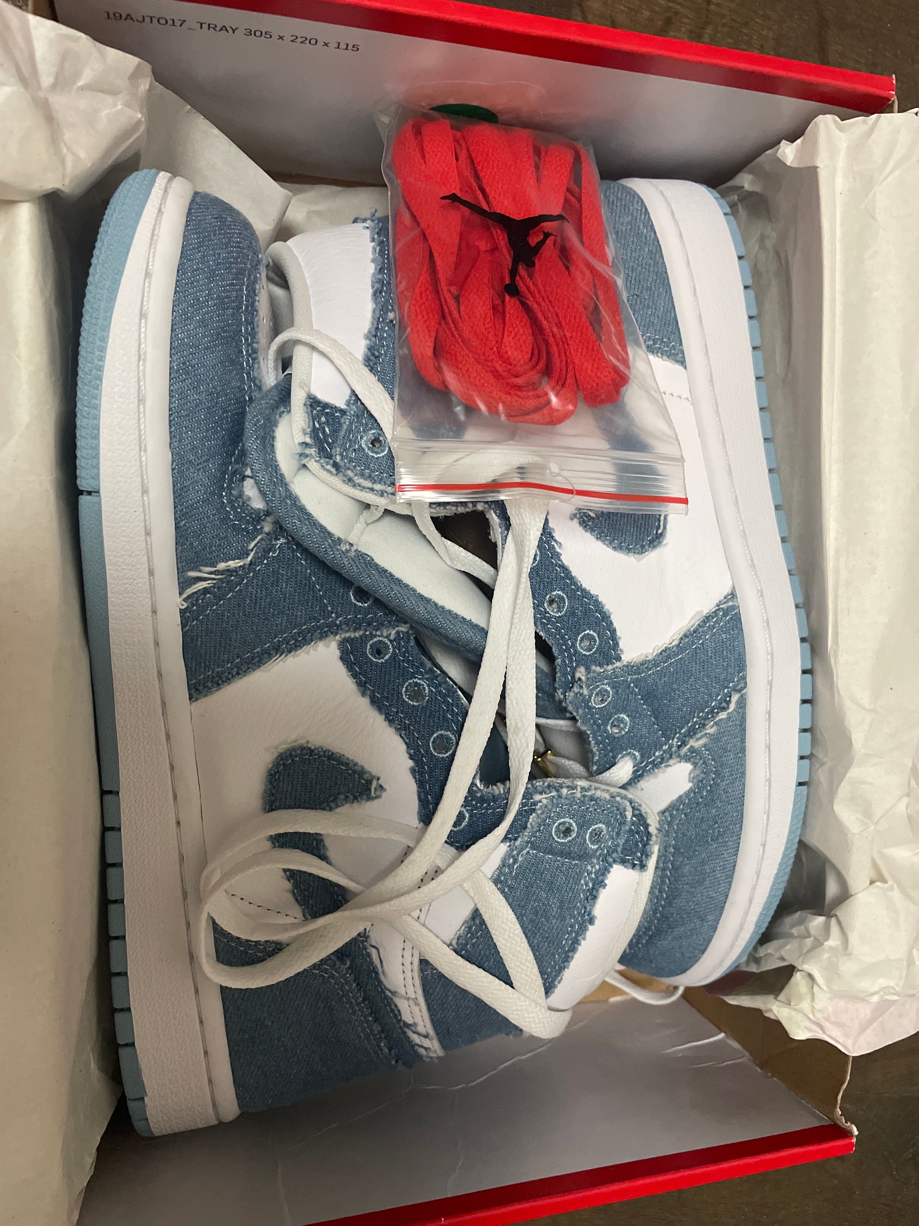 Nike Women's Air Jordan 1 High OG "Denim"