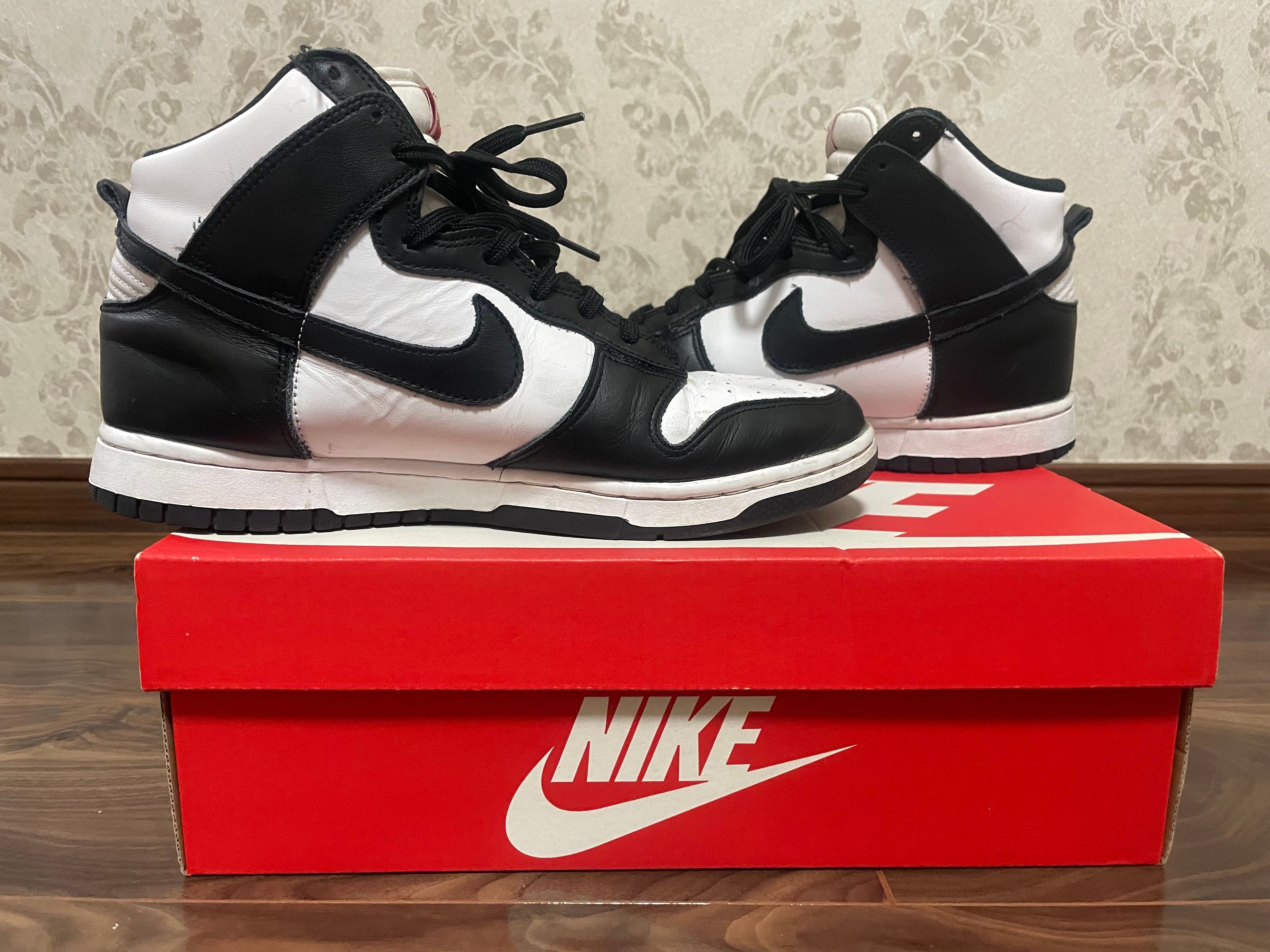 Nike Dunk High "Black and White"