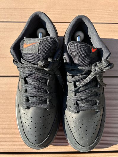 Nike SB Dunk Low TRD QS "Black Pigeon"