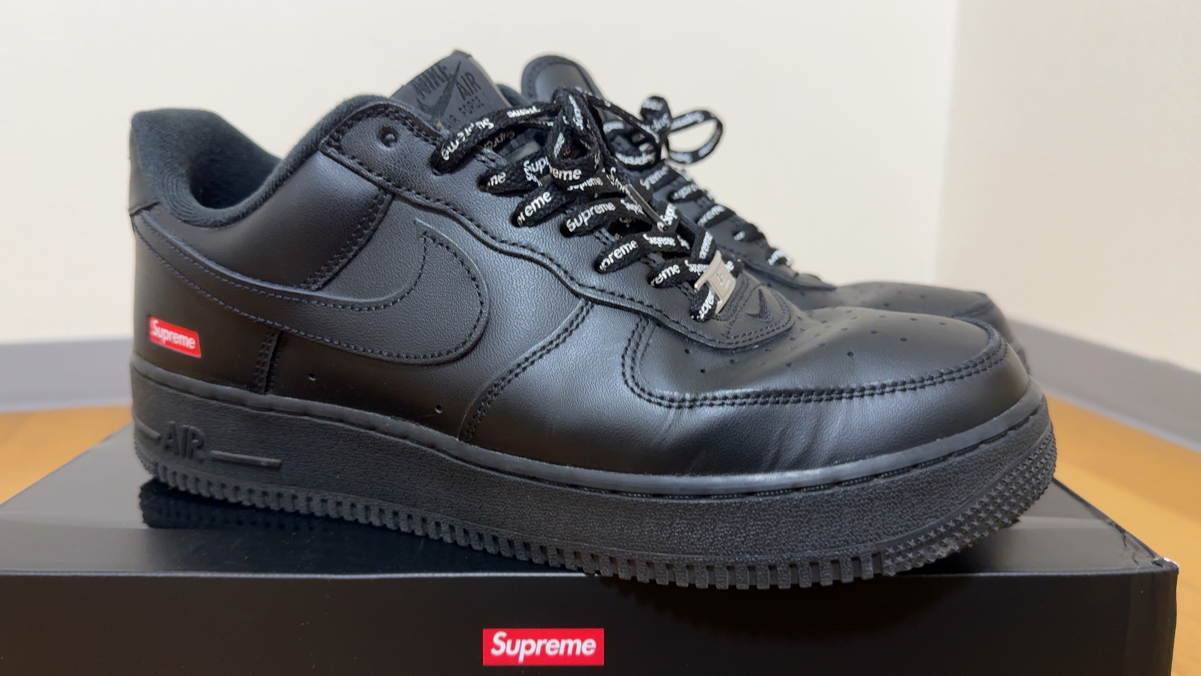 Supreme × Nike Air Force 1 Low "Black"