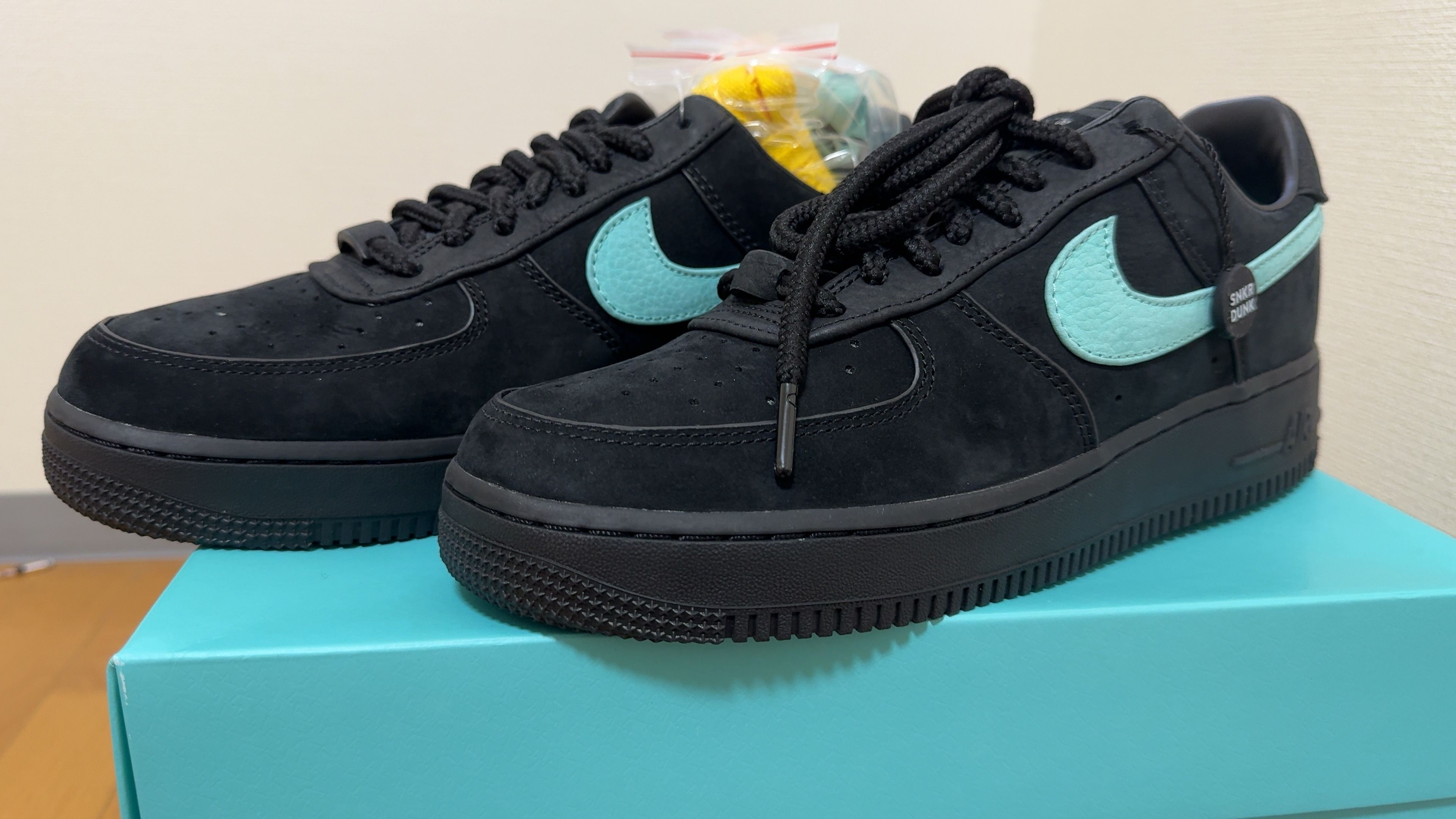 Tiffany & Co. × Nike Air Force 1 Low "1837"