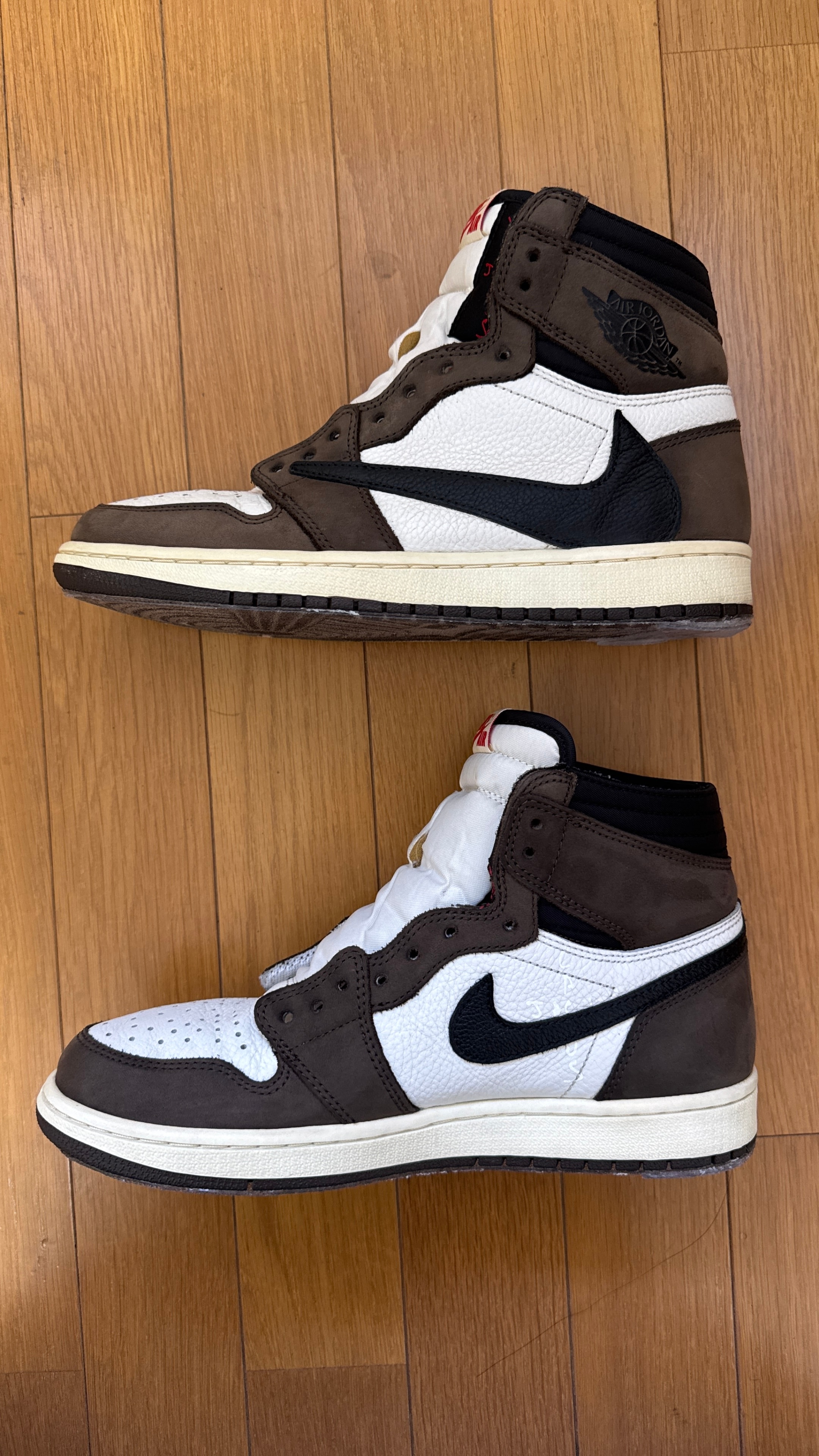 Travis Scott × Nike Air Jordan 1 Retro High OG TS SP "Sail/Dark Mocha"