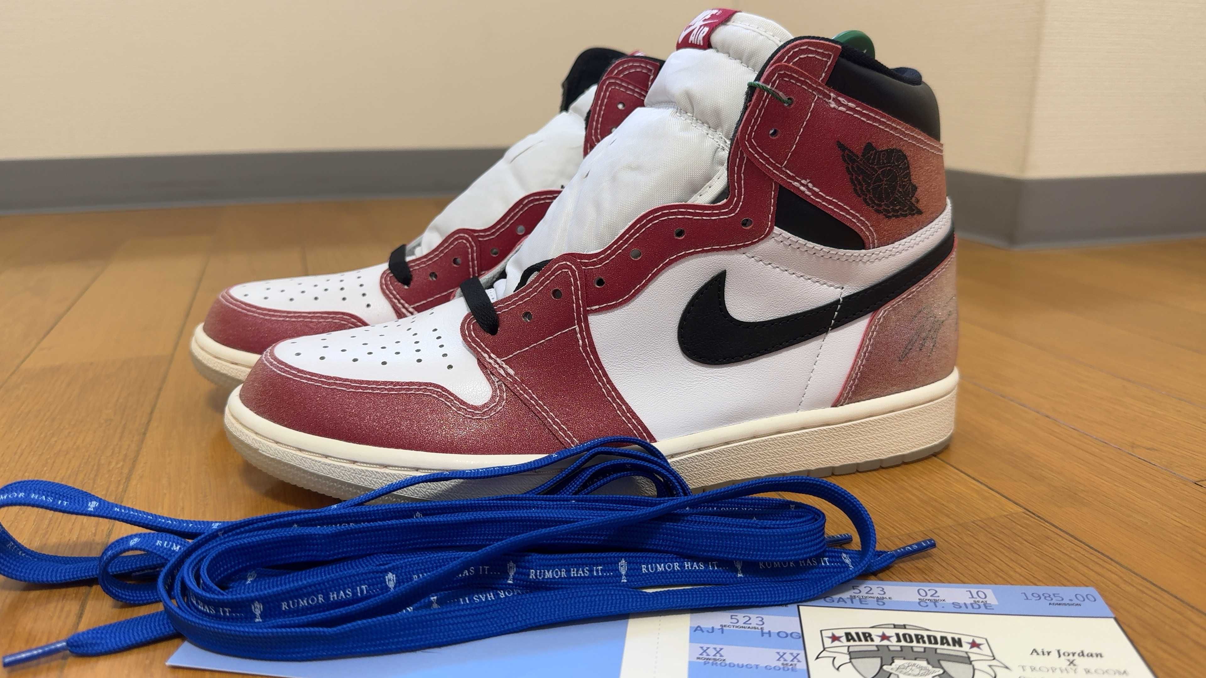 Trophy Room × Nike Air Jordan 1 Retro High "Chicago" (Friends and Family) (Blue Laces)