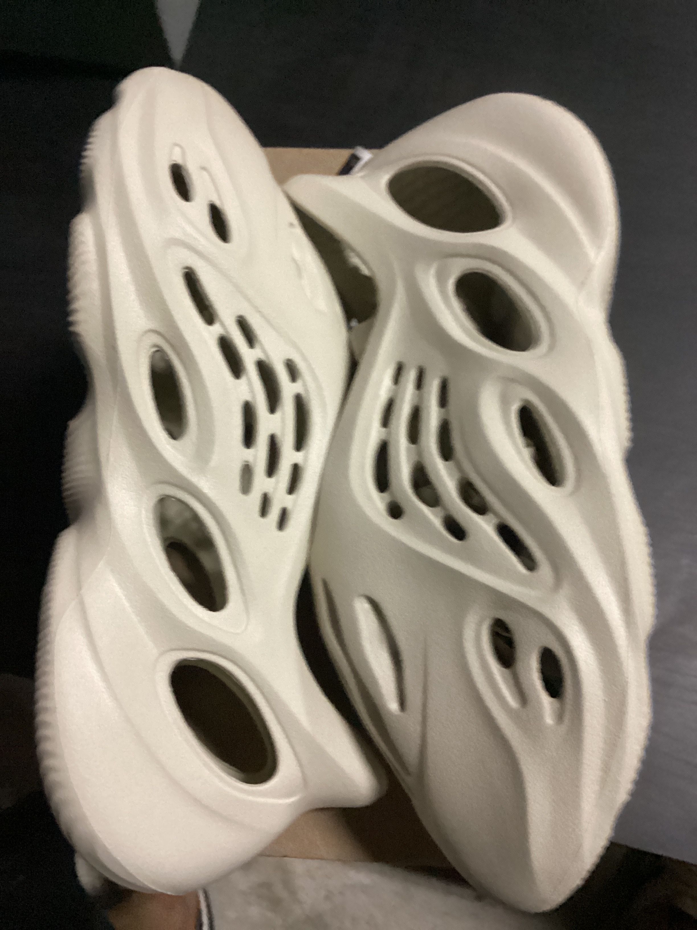 adidas YEEZY Foam Runner "Sand"