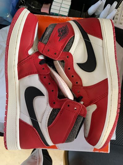 Nike Air Jordan 1 High OG "Lost & Found/Chicago"