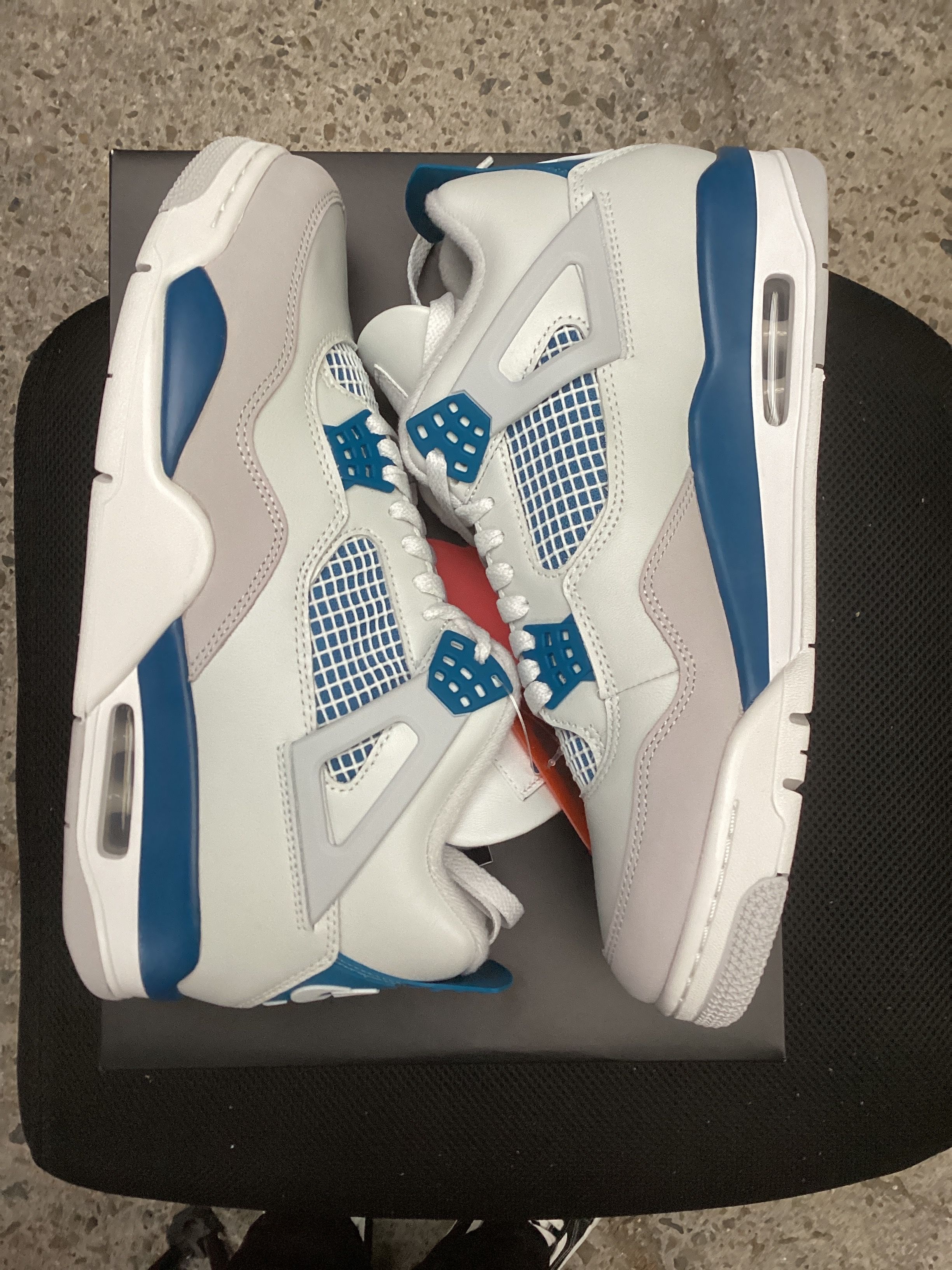 Nike Air Jordan 4 Retro "Industrial Blue"