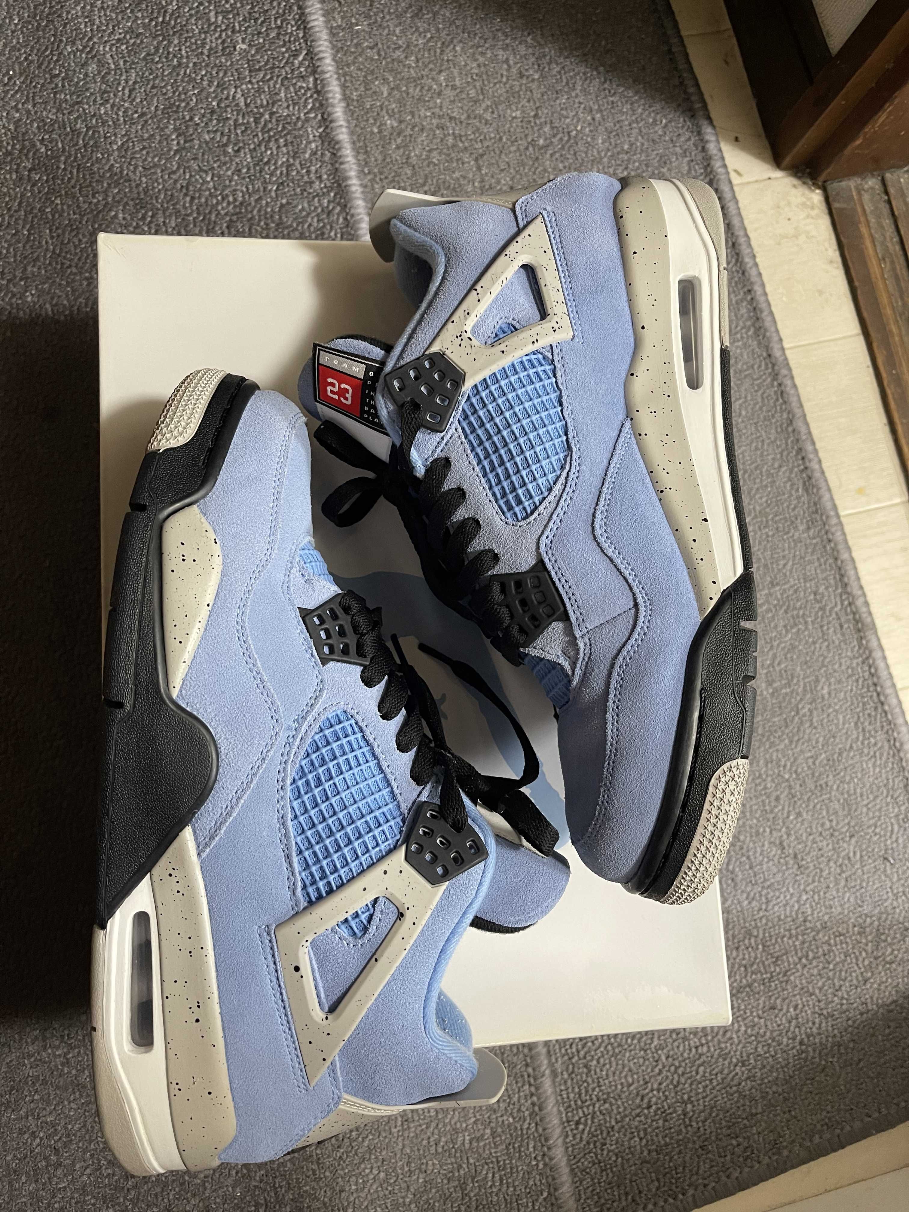 Nike Air Jordan 4 "University Blue"