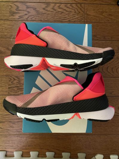 NIKE GO FLYEASE "BRIGHT CRIMSON/PINK BLAST-LIGHT SOFT PINK-BLACK"