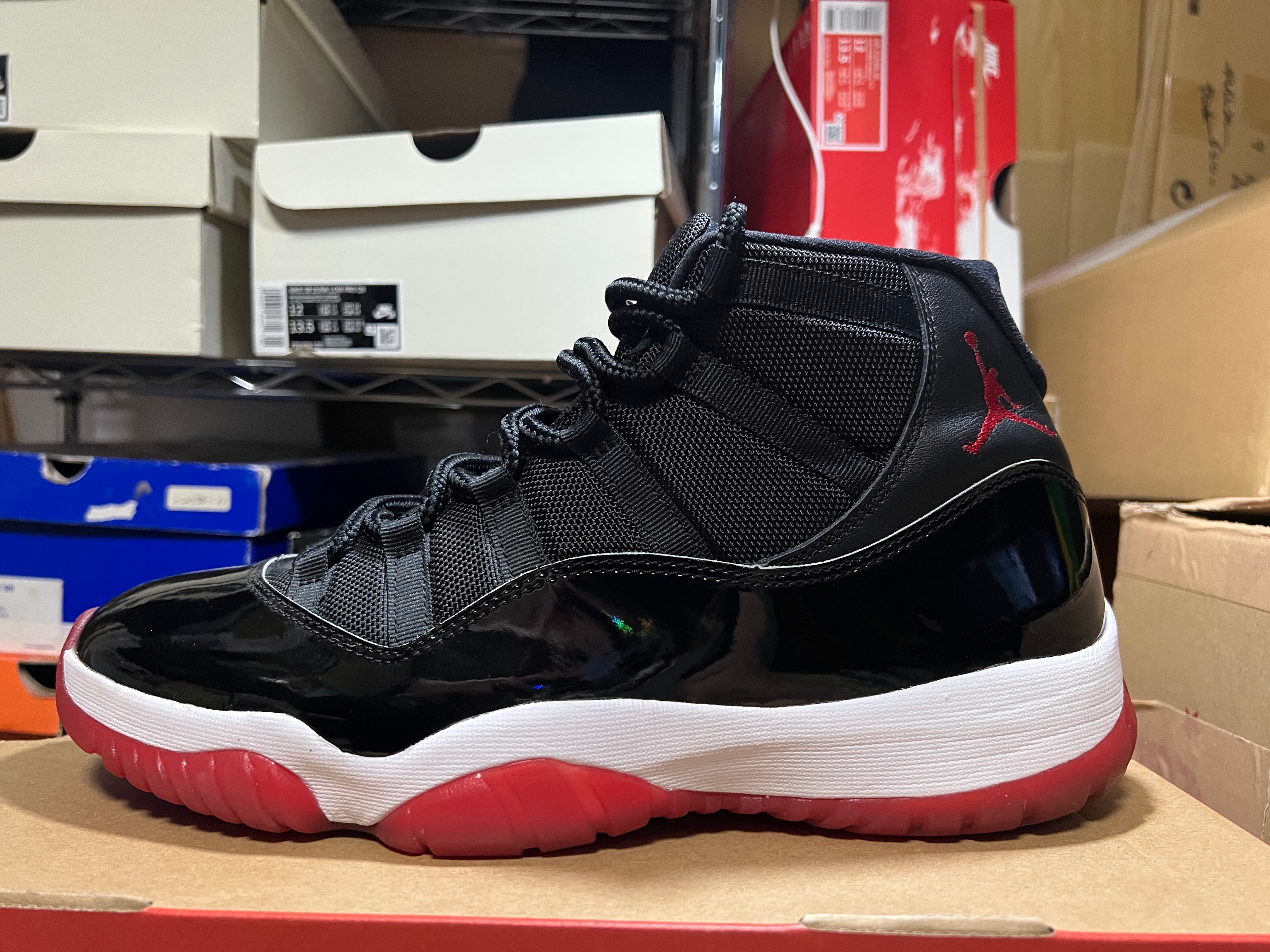 ナイキ エアジョーダン11 "ブレッド"