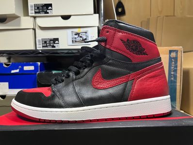 Nike Air Jordan 1 Retro High OG "Bred/Banned" (2016)