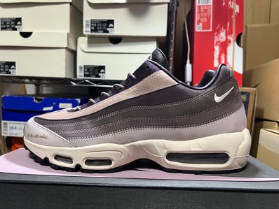 A Ma Maniere × Nike Air Max 95 "Diffused Taupe"
