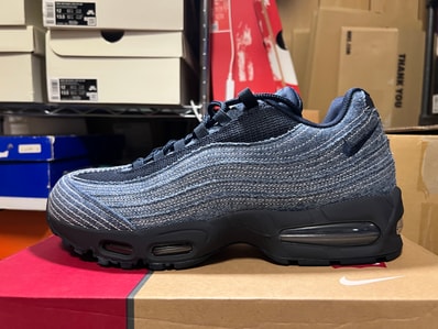 Levi's × Nike Air Max 95 OG "Denim Blue"