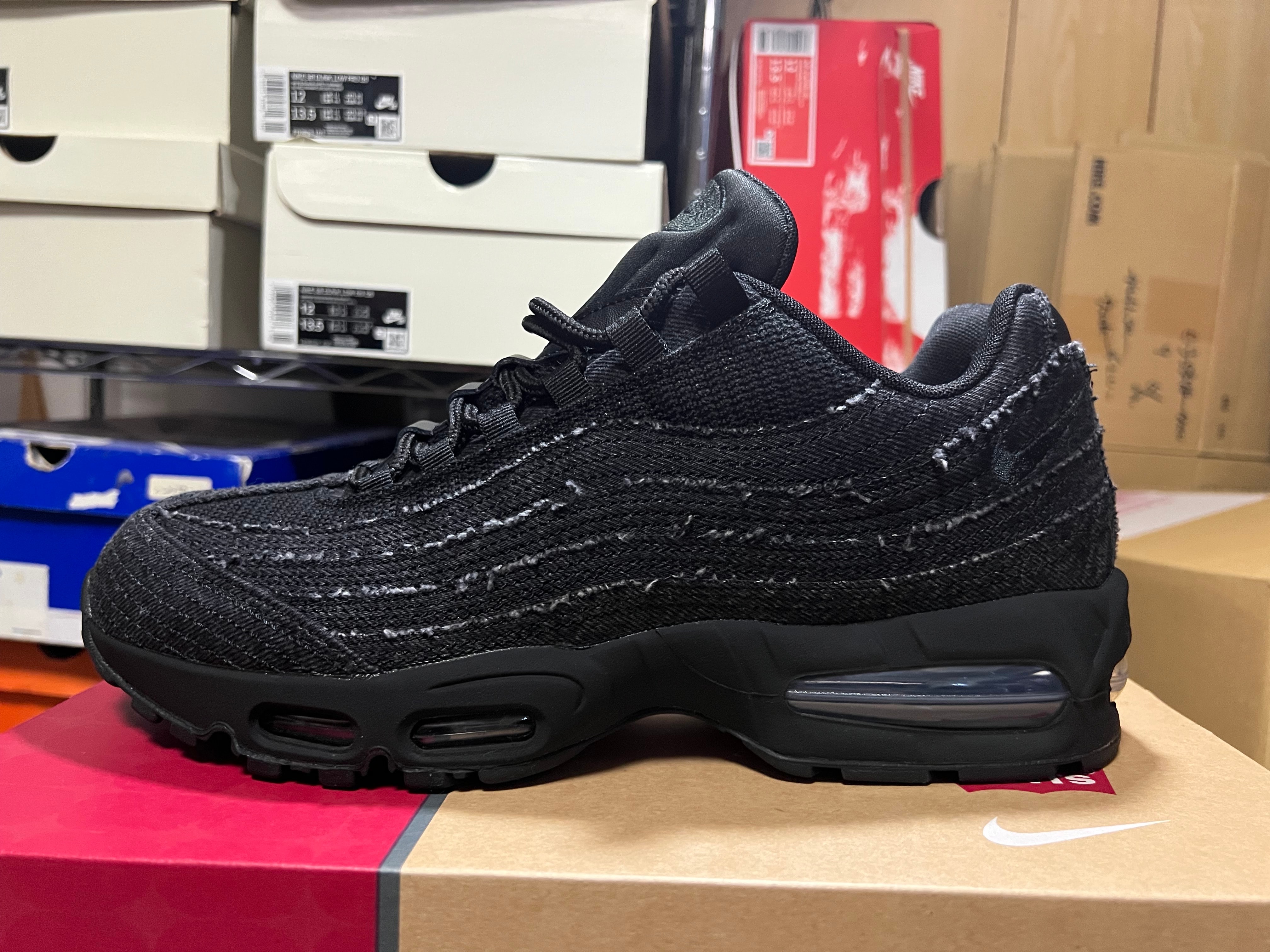 Levi's × Nike Air Max 95 OG "Denim Black"