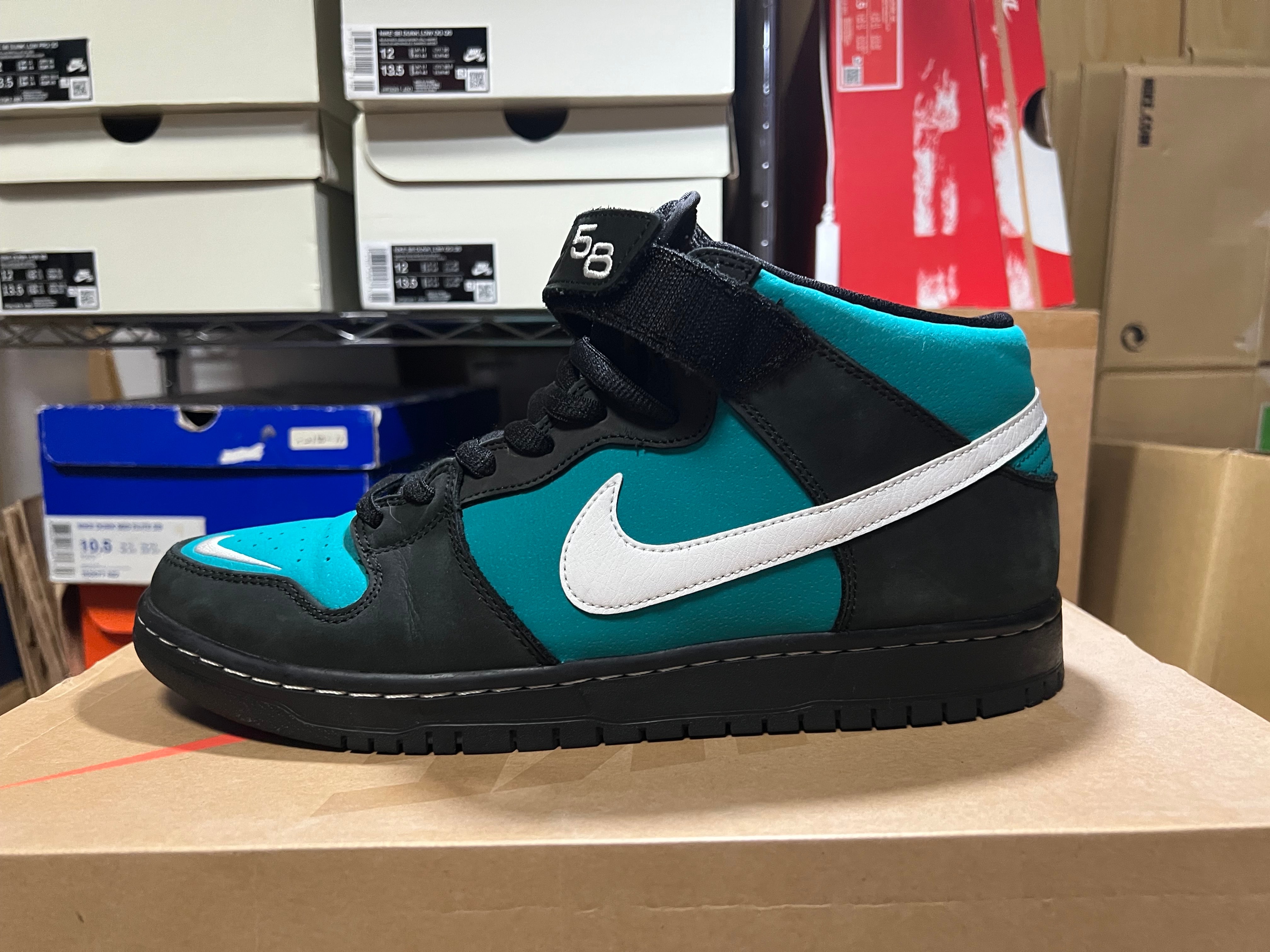 Nike SB Dunk Mid "Griffey"