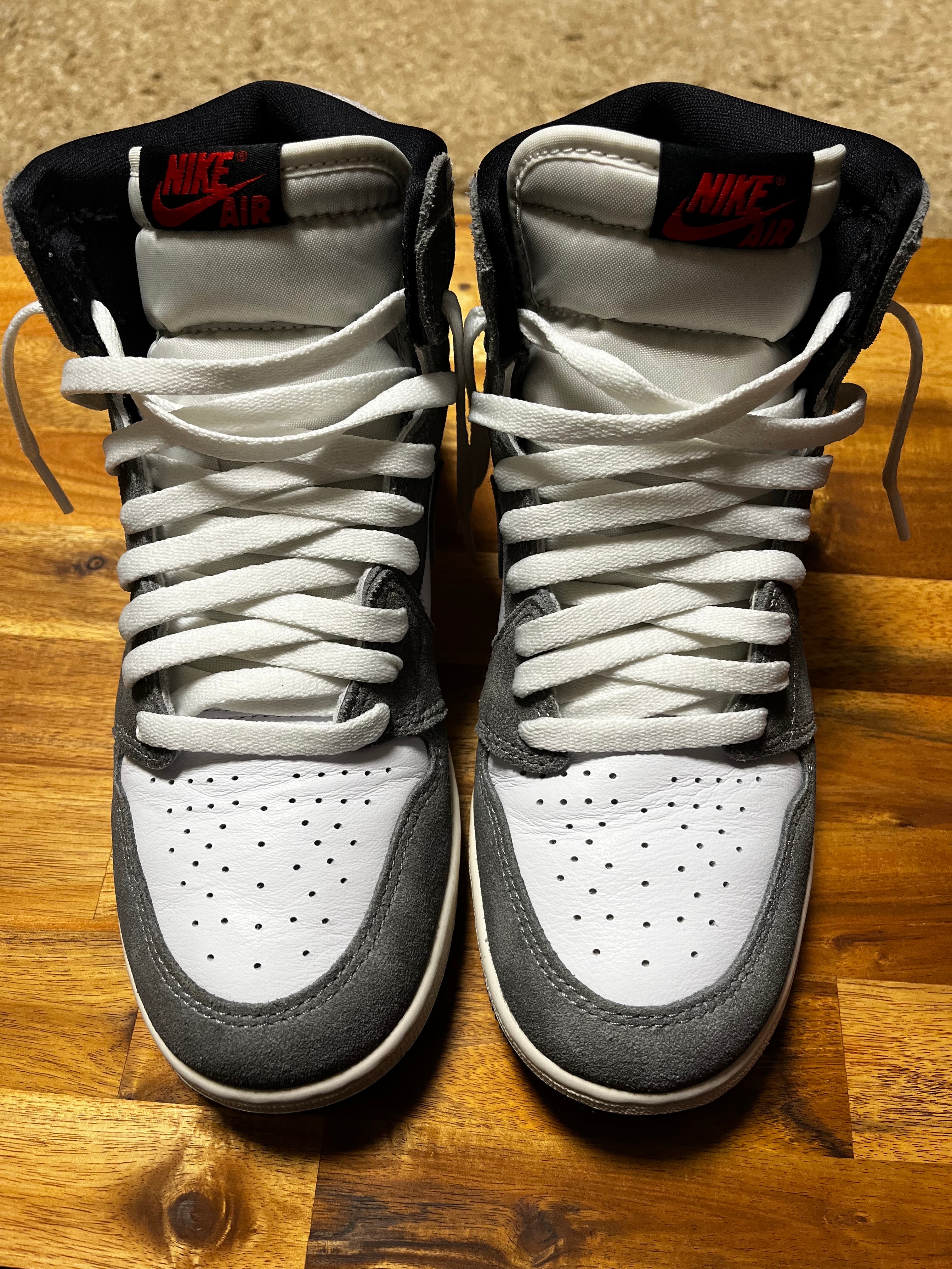 Nike GS Air Jordan 1 Retro High OG "Black and Smoke Grey"