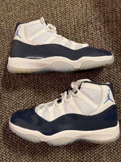 Nike Air Jordan 11 Retro "UNC Win Like 82"
