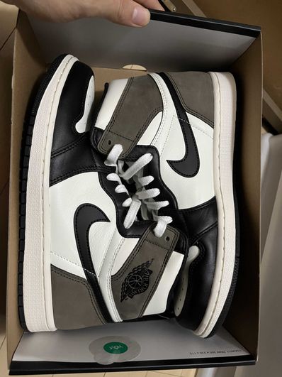 Nike Air Jordan 1 High OG "Sail/Dark Mocha/Black"