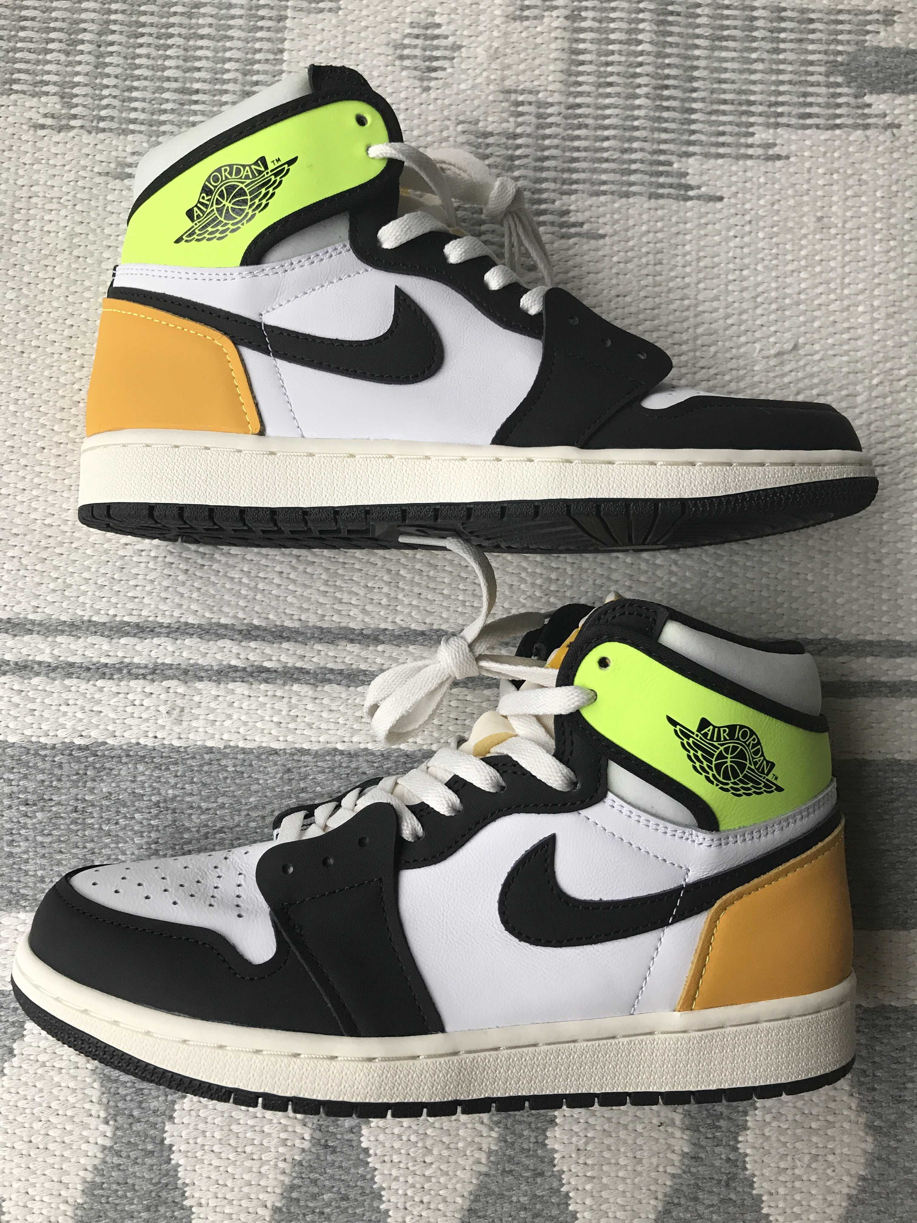 Nike Air Jordan 1 High OG "Volt Gold"