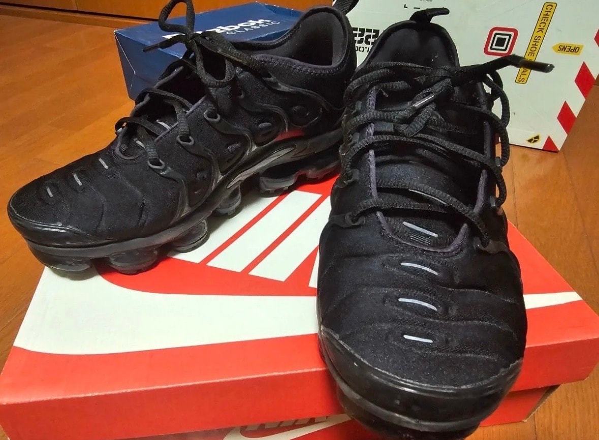 Nike Air Vapormax Plus "Black/Black/Dark Grey" (2024) (924453-004)