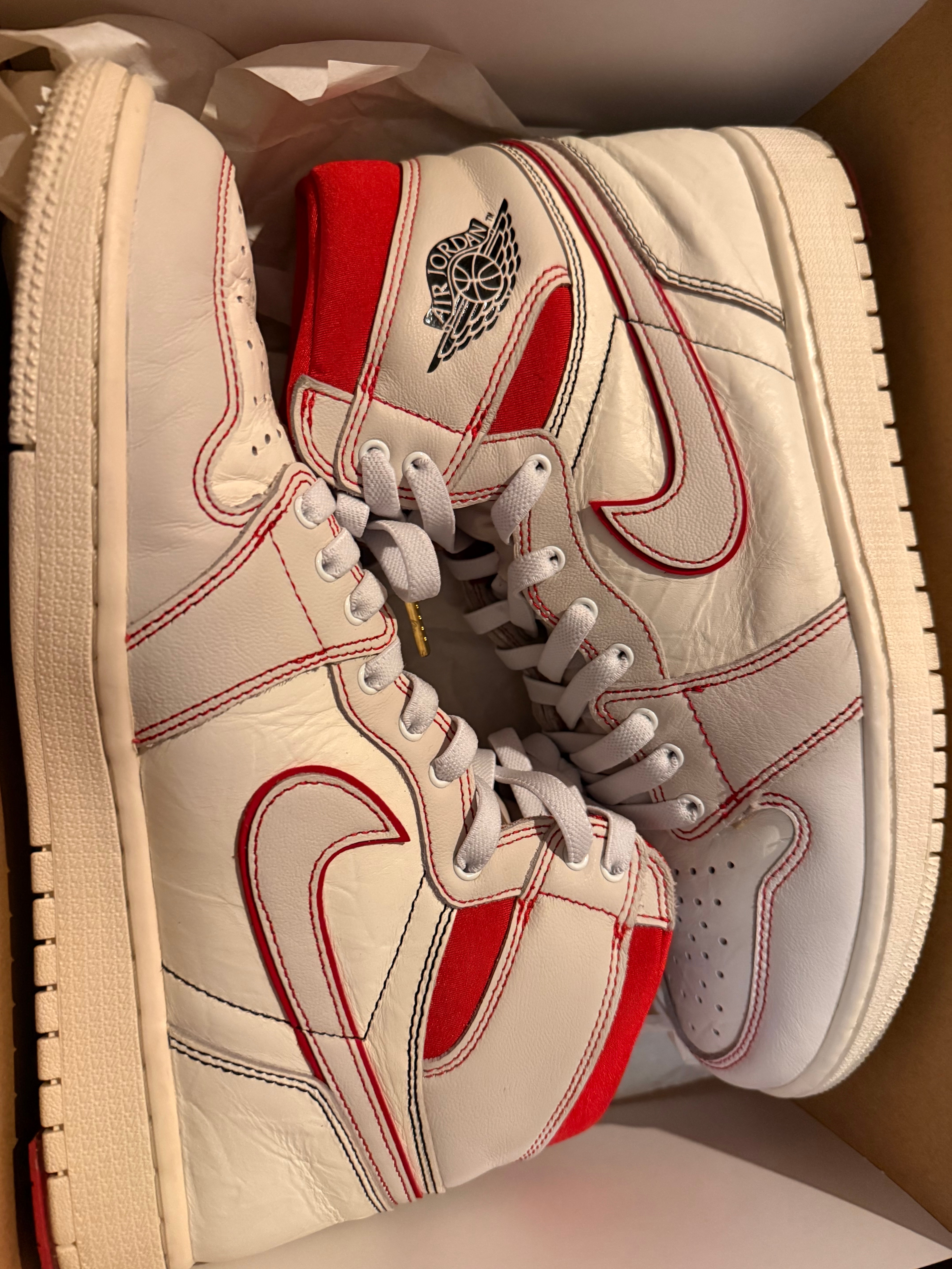 ナイキ エアジョーダン1 レトロ ハイ OG "セイル/ユニバーシティ レッド"