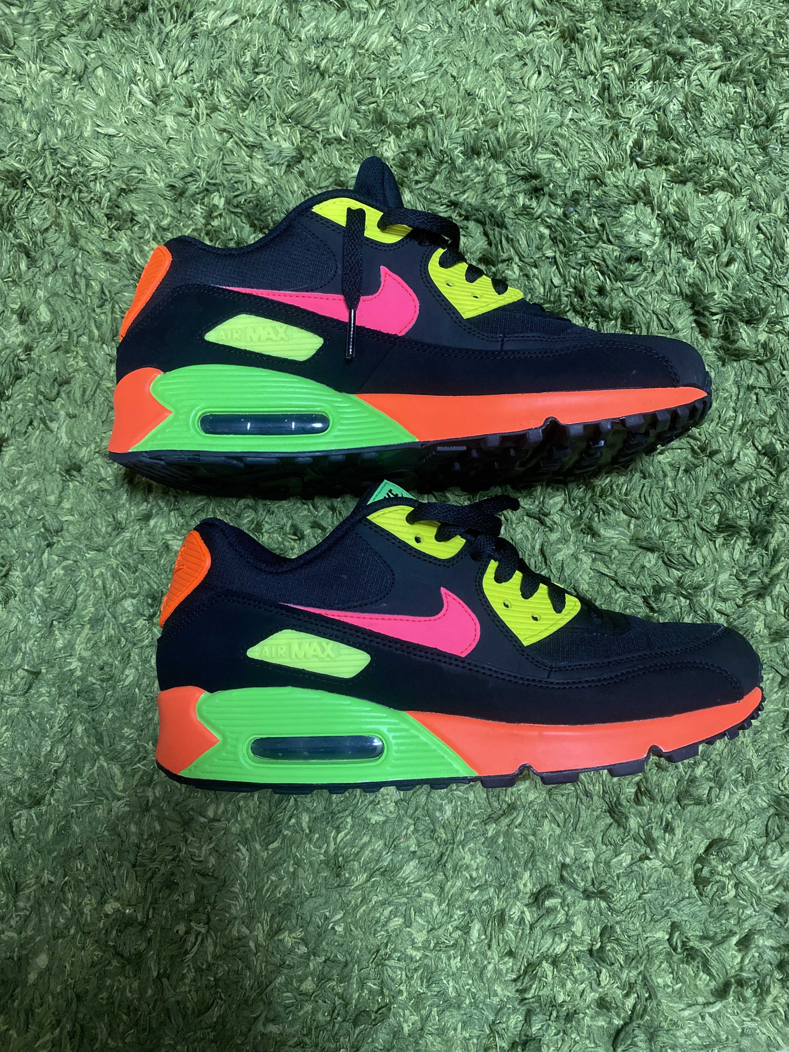 NIKE AIR MAX 90 "TOKYO NEON"