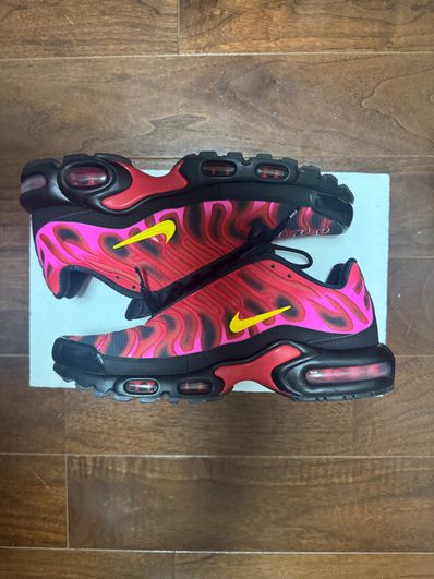 Supreme × Nike Air Max Plus "Hyper Grape"