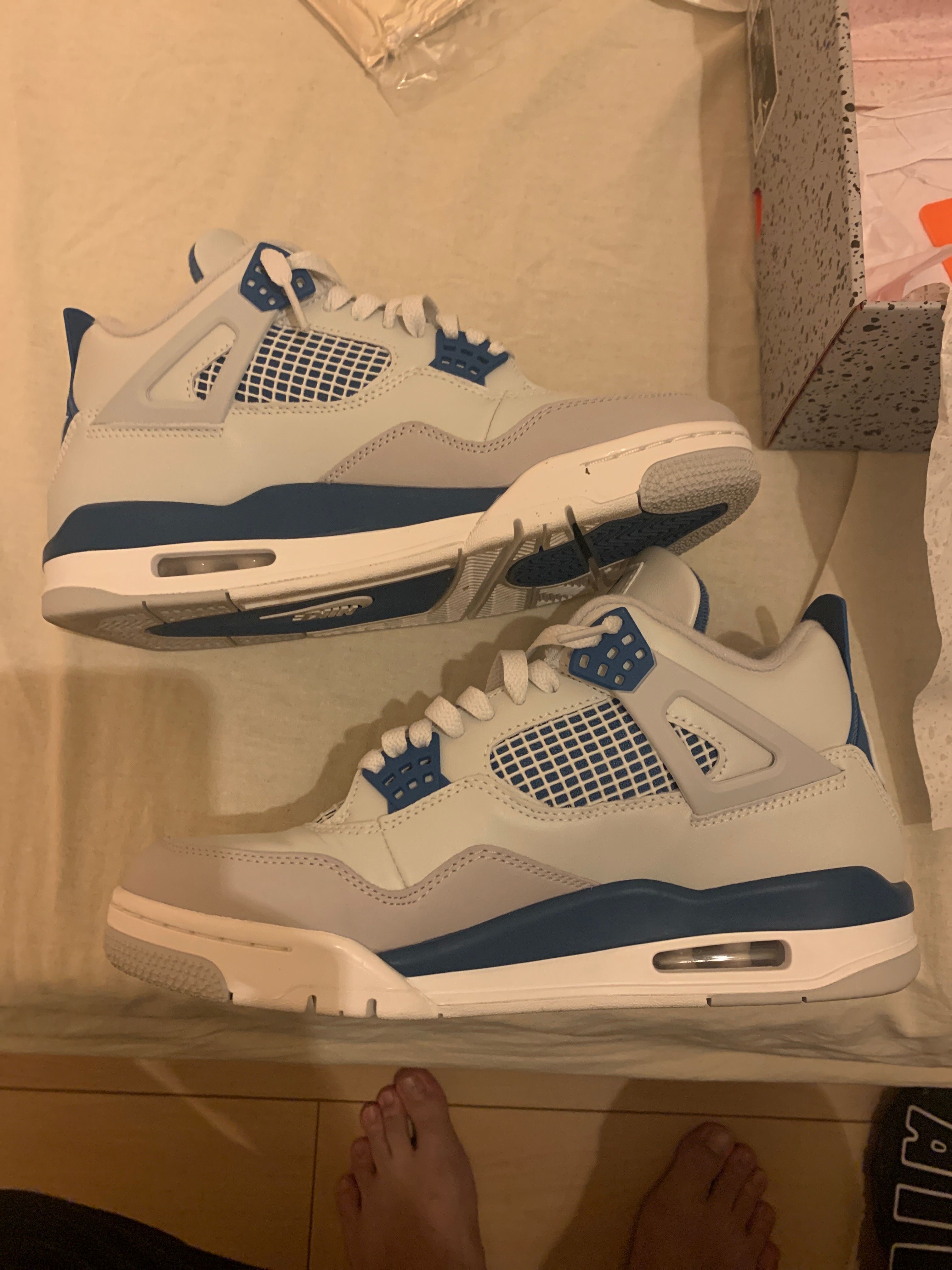 Nike Air Jordan 4 Retro "Industrial Blue"