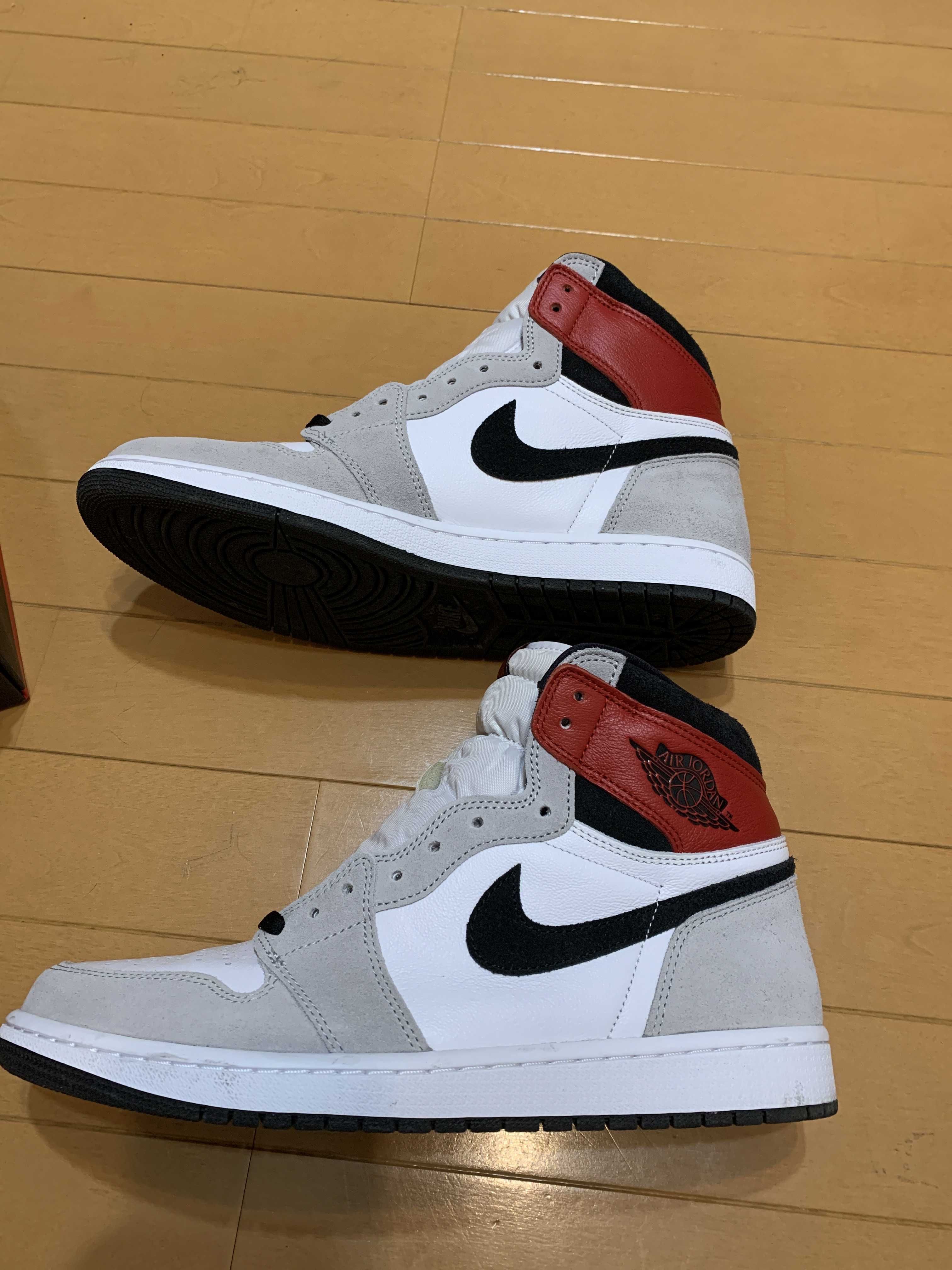 Nike Air Jordan 1 High OG "White/Black/Light Smoke Grey"
