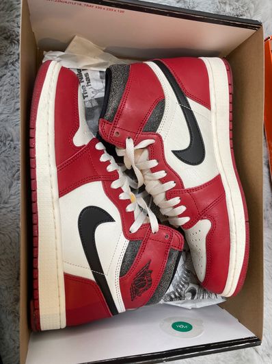 Nike Air Jordan 1 High OG "Lost & Found/Chicago"