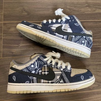 Travis Scott × Nike SB Dunk Low "Black/Parachute Beige"