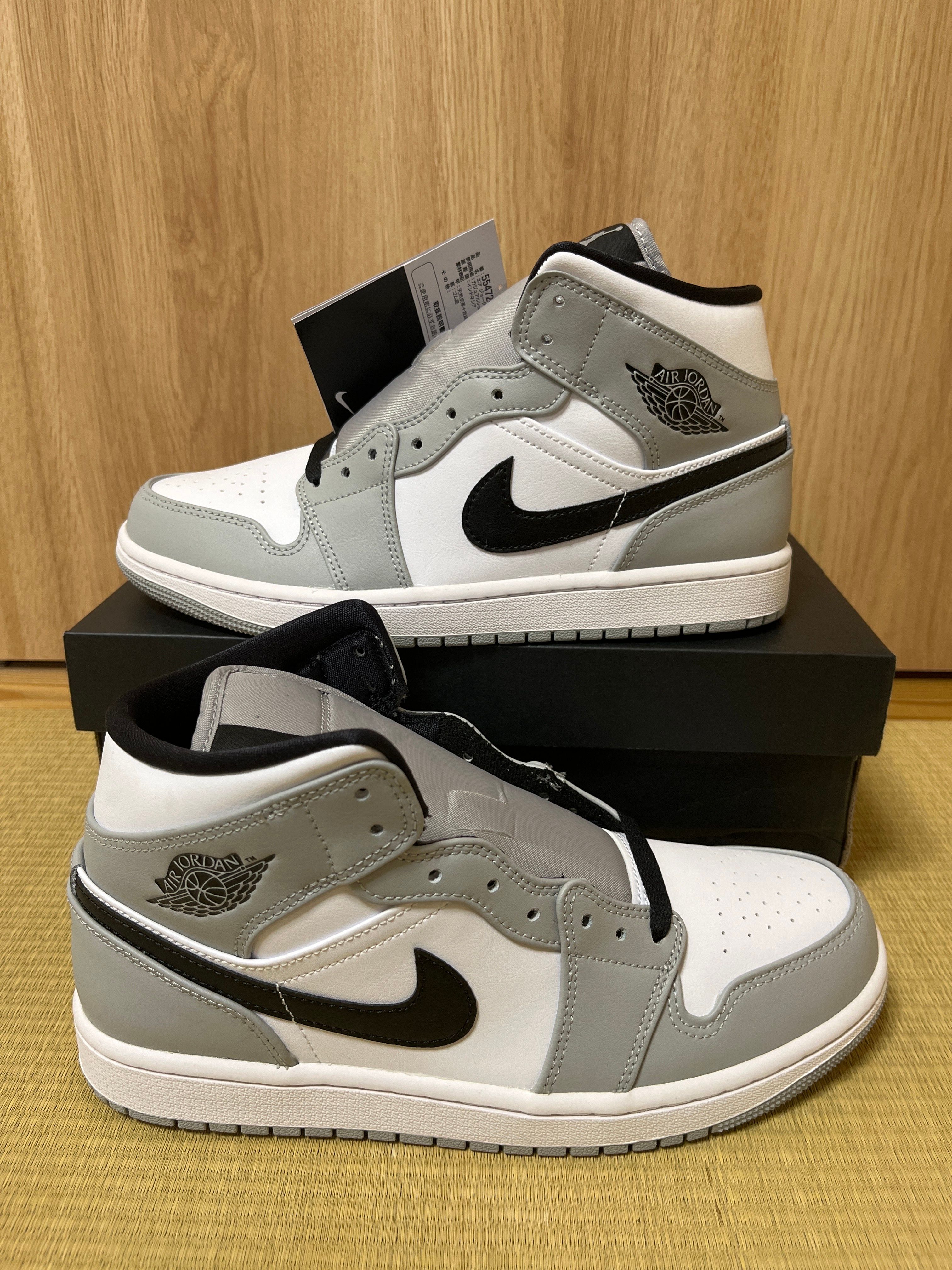 Nike Air Jordan 1 Mid "Light Smoke Grey/White/Black"