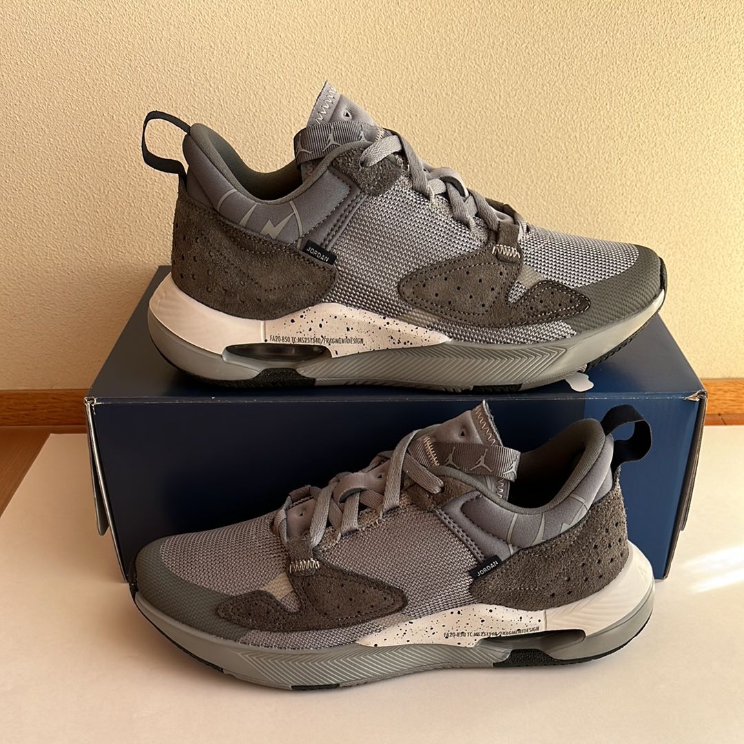 FRAGMENT × JORDAN AIR CADENCE PARTICLE GREY