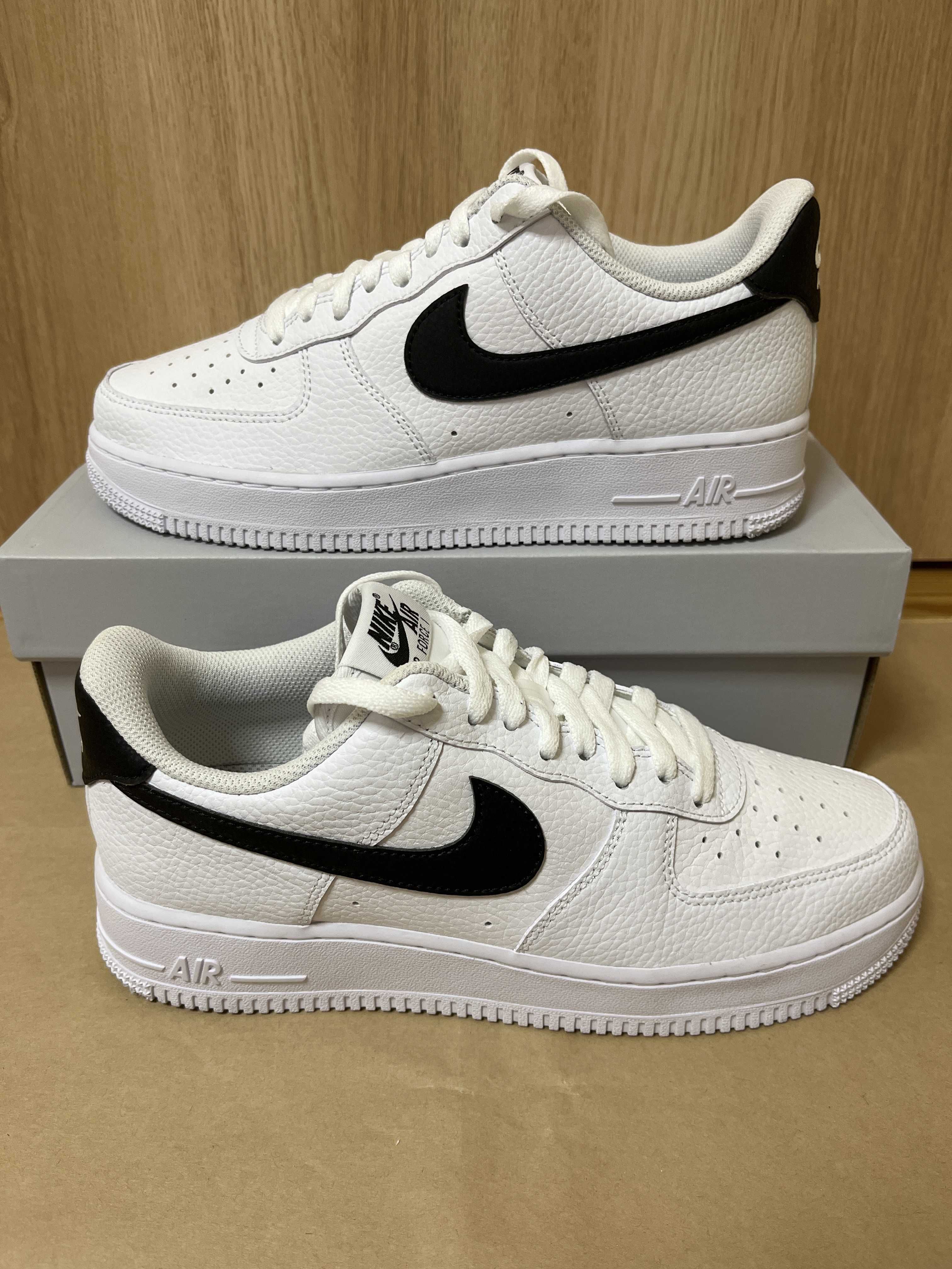 Nike Air Force 1 Low '07 "White Black Pebbled Leather"