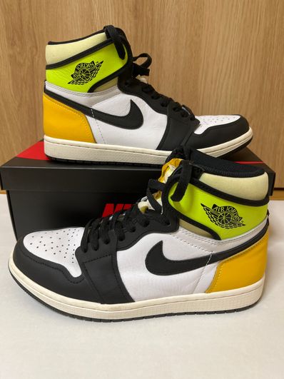 Nike Air Jordan 1 High OG "Volt Gold"