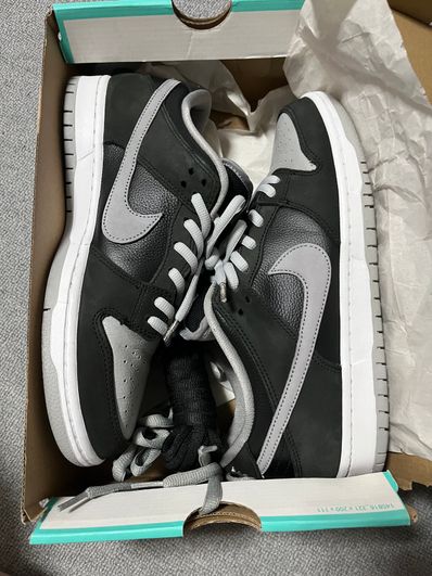 Nike SB Dunk Low "Shadow"