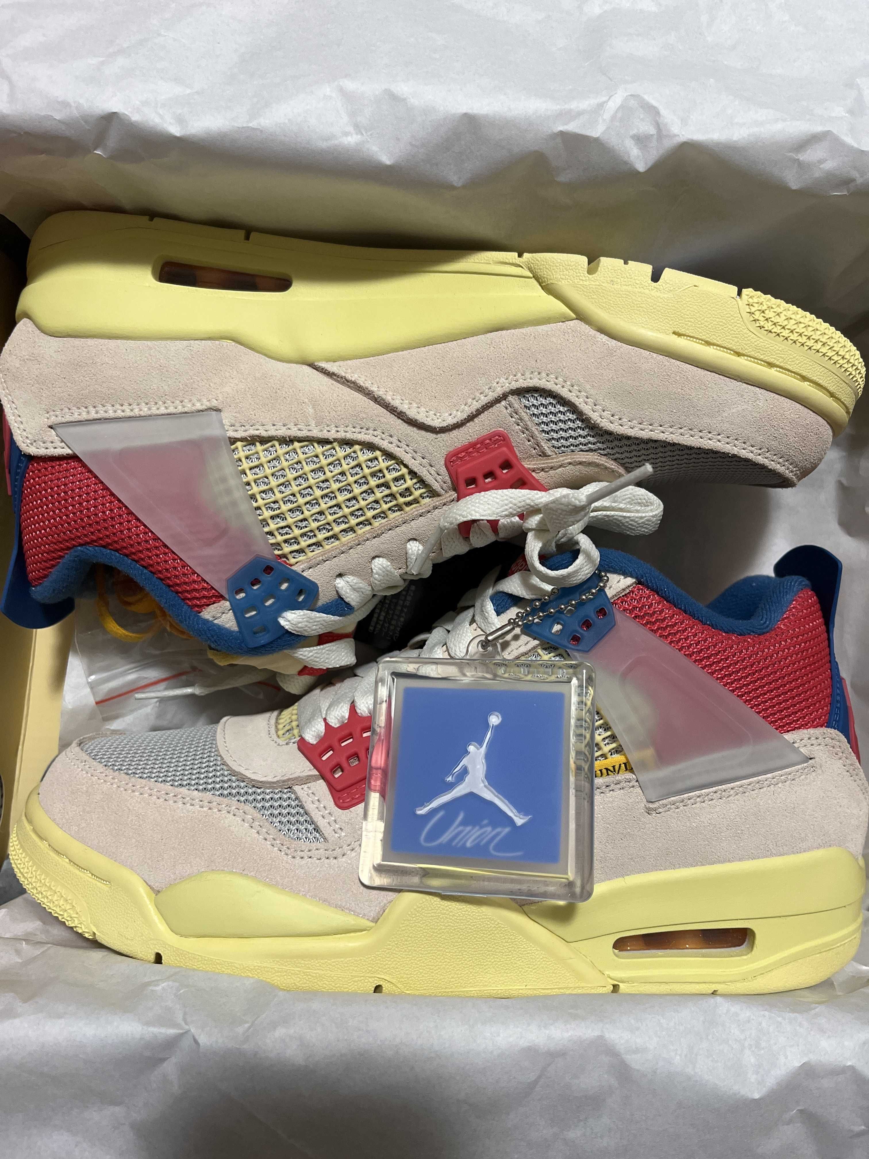 UNION × Nike Air Jordan 4 SP "Guava Ice/Light Fusion Red"