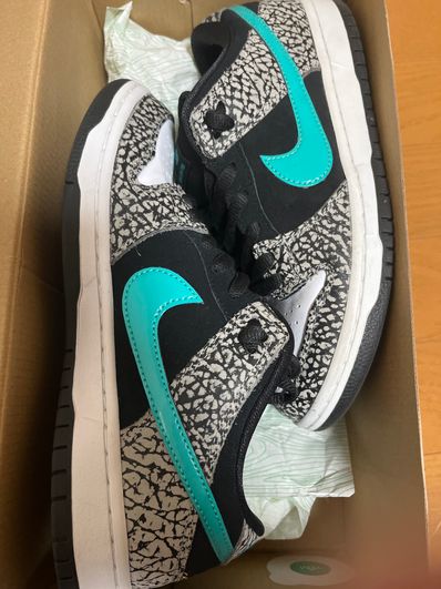 Nike SB Dunk Low "Elephant/Safari"