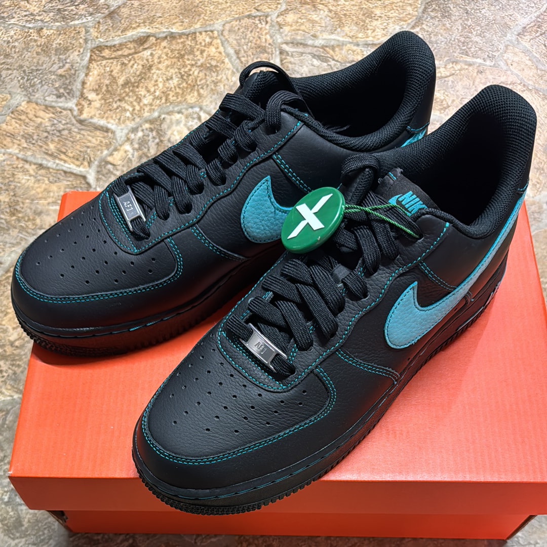Nike Air Force 1 Low "Black Tiffany"