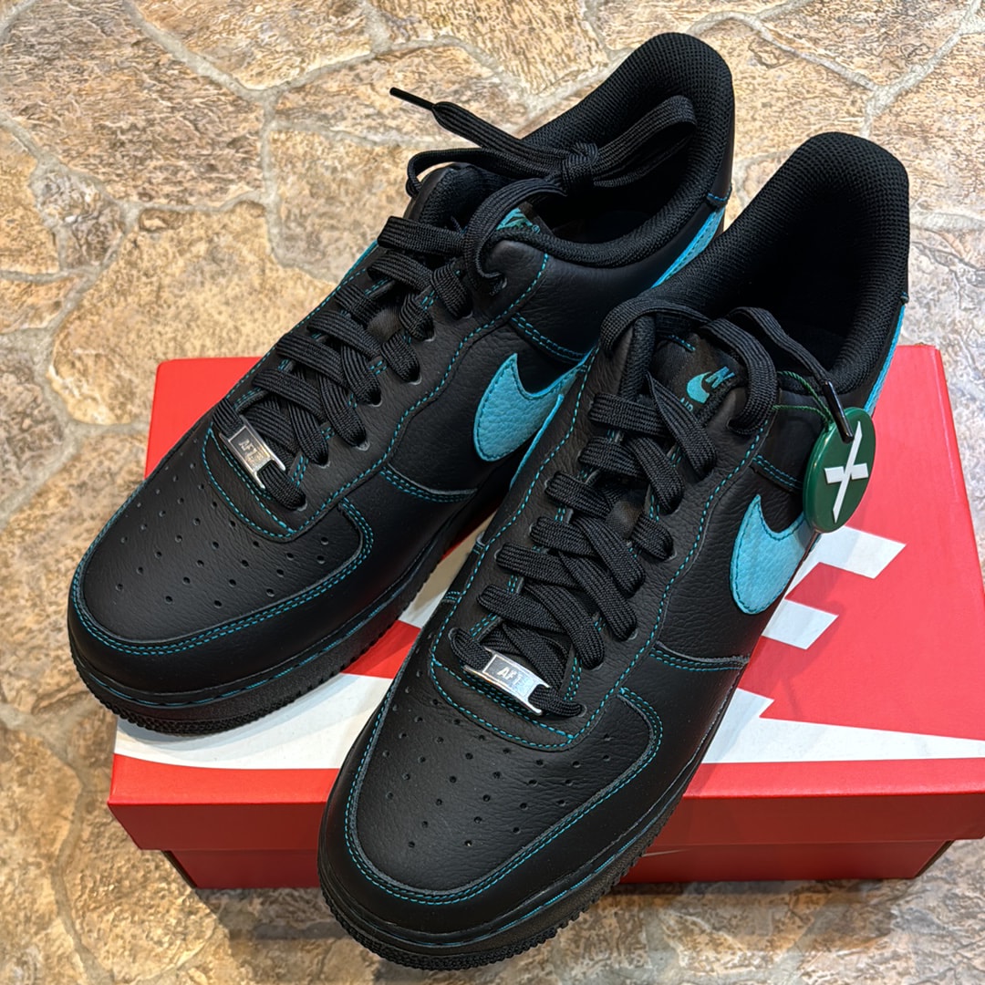 Nike Air Force 1 Low "Black Tiffany"
