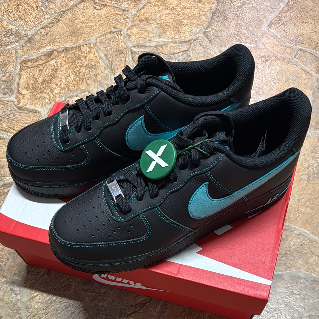 Nike Air Force 1 Low "Black Tiffany"